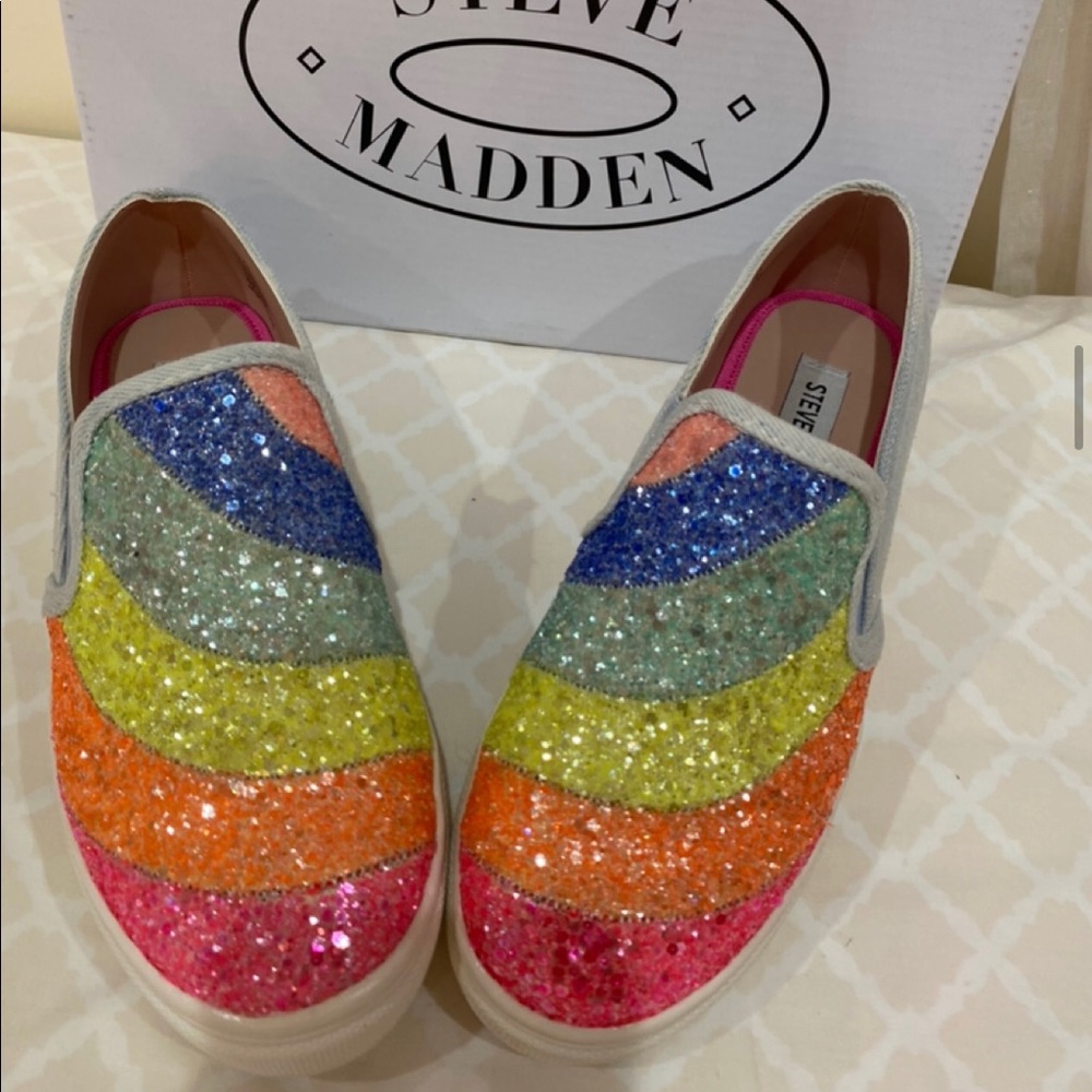 Girls shoes